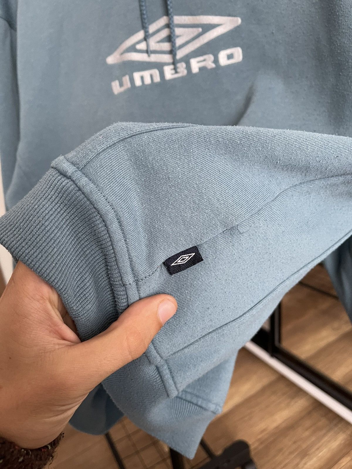 Umbro Umbro Vintage Hoodie Pullover Embroidered Big Logo 90s Size US M / EU 48-50 / 2 - 7 Thumbnail