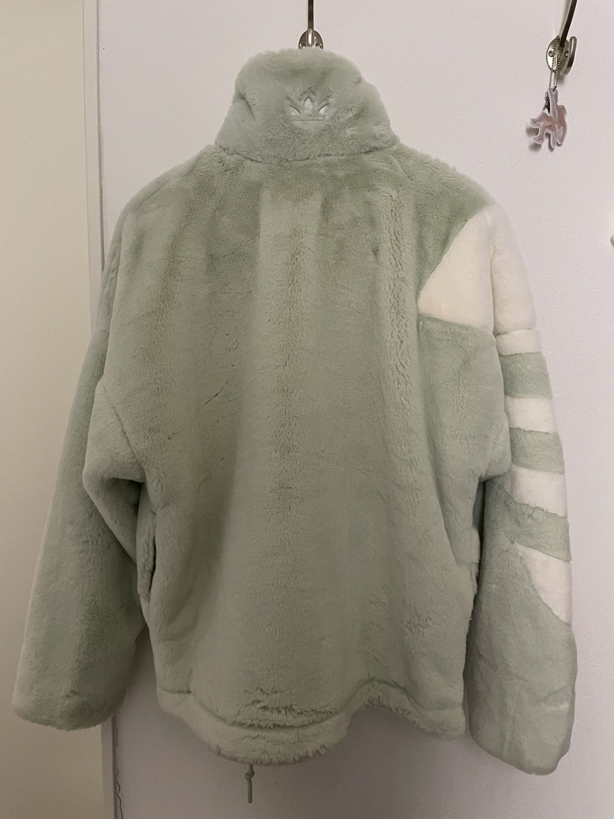 Adidas Adidas japan exclusive mint green faux fur jacket Size L / US 10 / IT 46 - 3 Thumbnail