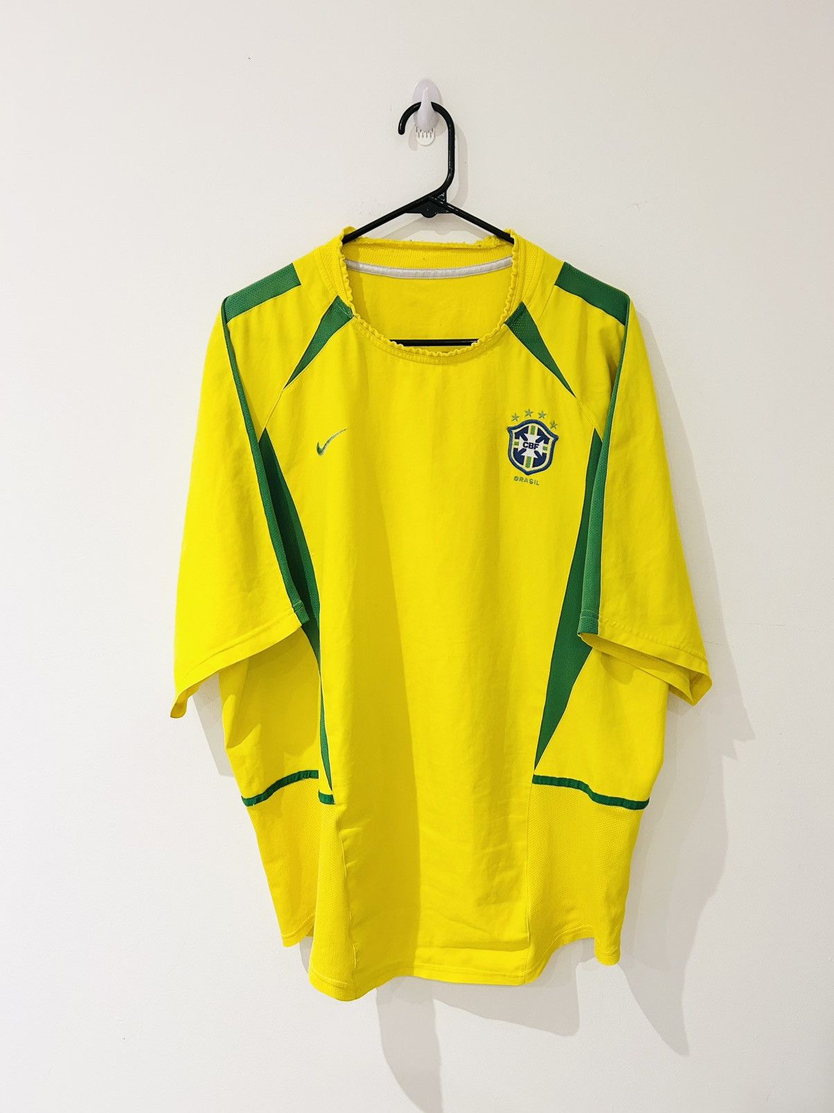 Nike Brazil 2002 home jersey Size US XL / EU 56 / 4 - 1 Thumbnail