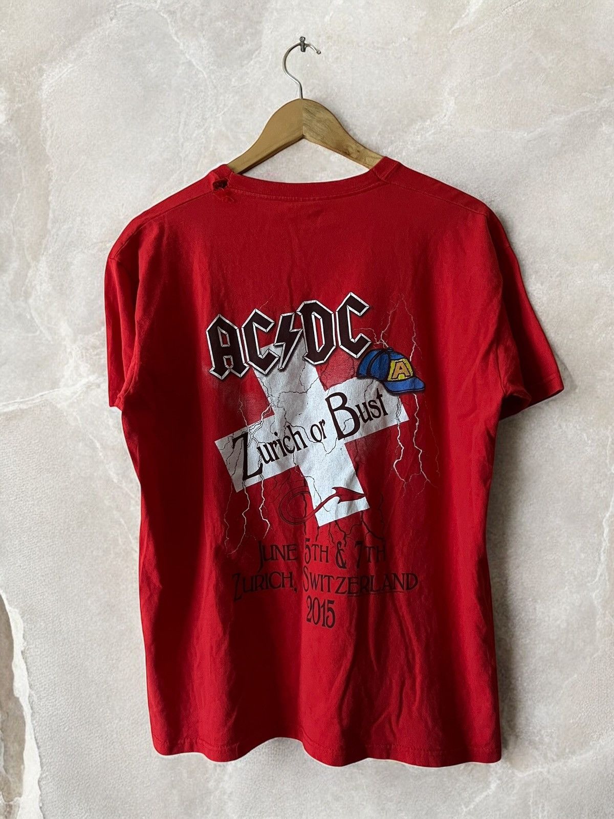AC/DC × Band Tees × Vintage AC/DC "ZURICH OR BUST" 2015 Tour tee vintage T shirt rock Size US M / EU 48-50 / 2 - 5 Thumbnail