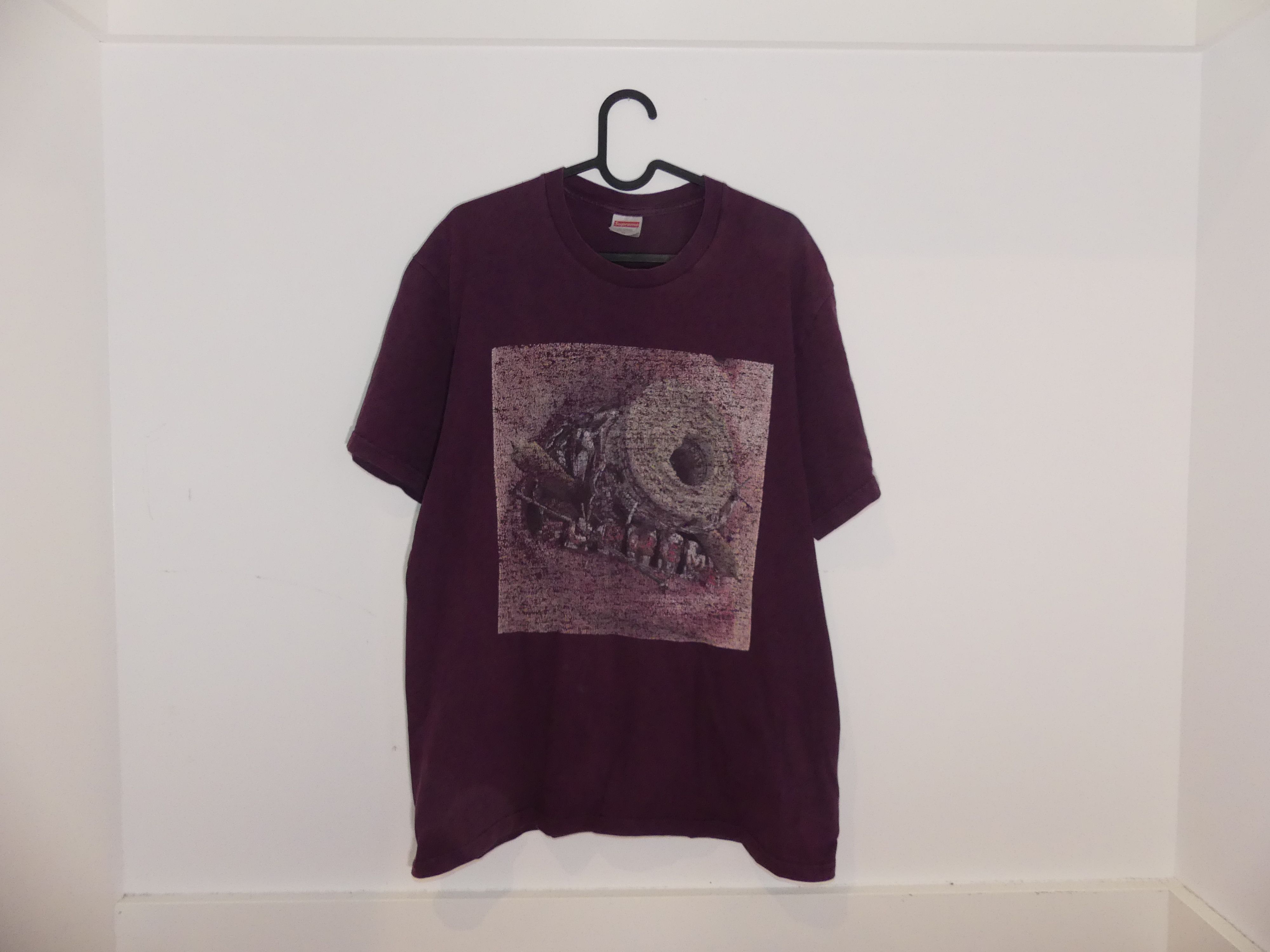 Hypebeast × Supreme Supreme "Braces" Tee (worn) Size US M / EU 48-50 / 2 - 1 Preview