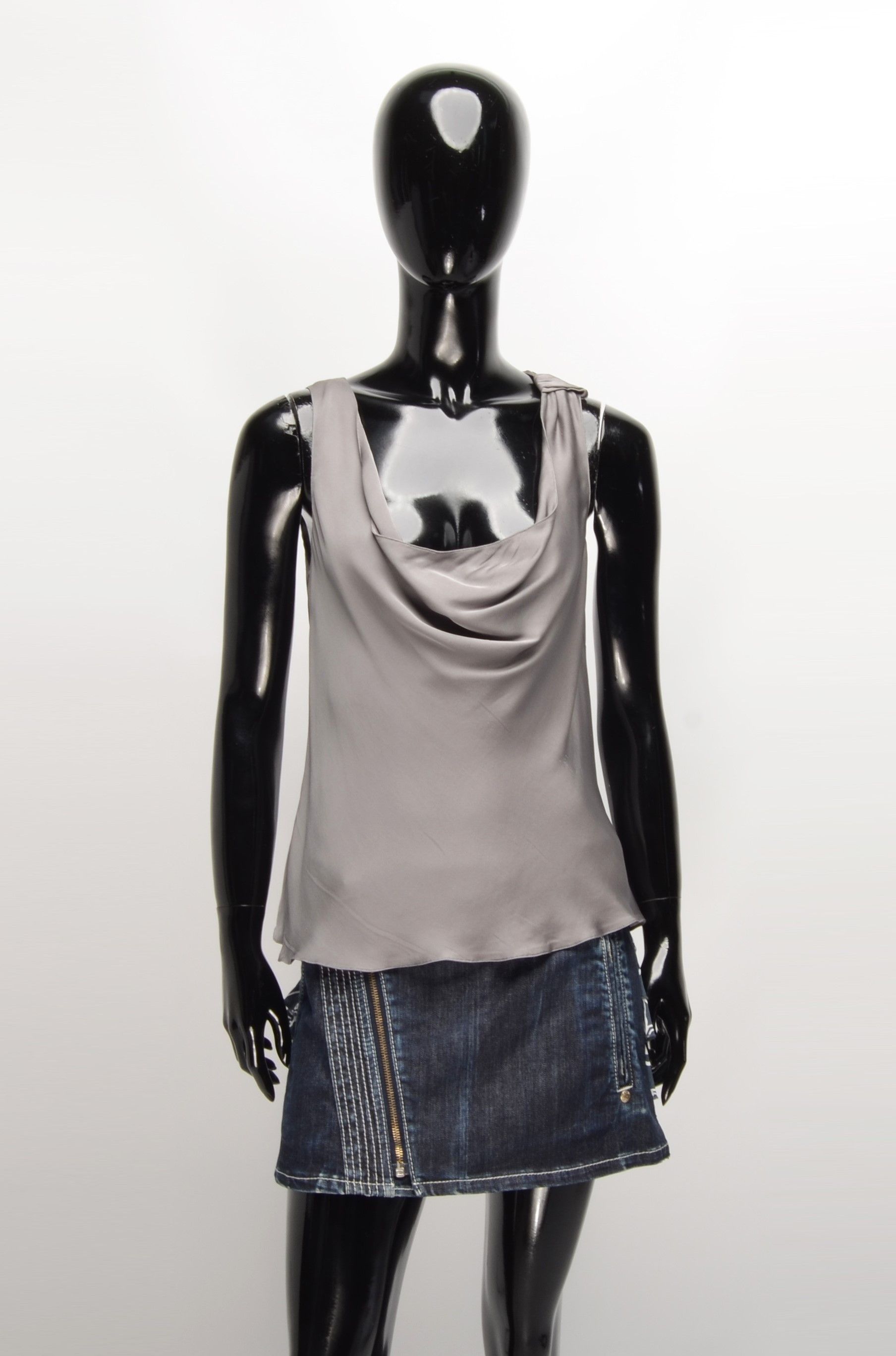 Giorgio Armani Vintage Giorgio Armani Silk Silver Top Blouse Size S / US 4 / IT 40 - 1 Thumbnail