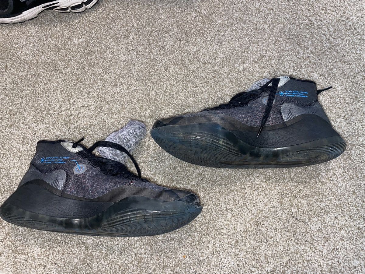 Nike Kd 12 Size US 8.5 / EU 41-42 - 2 Thumbnail