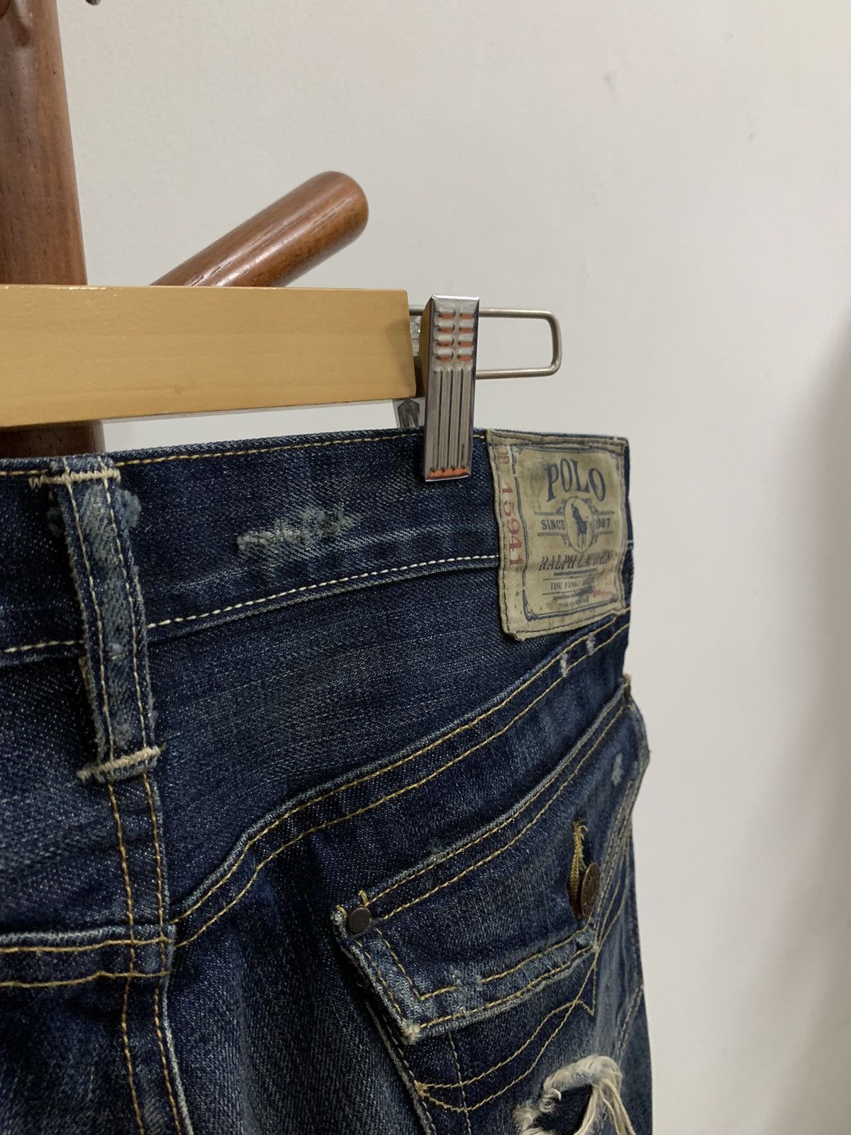 Polo Ralph Lauren × Ralph Lauren Ralph Lauren York Classic Wash Bleeker 867 Distressed Denim Size US 32 / EU 48 - 11 Thumbnail