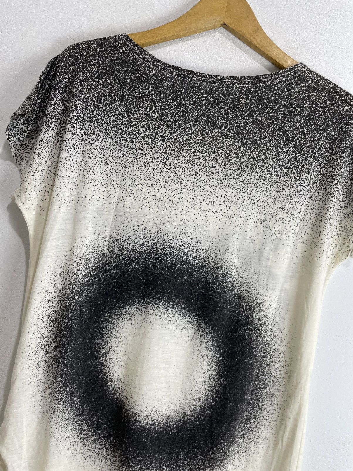 GOA Undefined glitter black holes Design tee Size US M / EU 48-50 / 2 - 4 Thumbnail