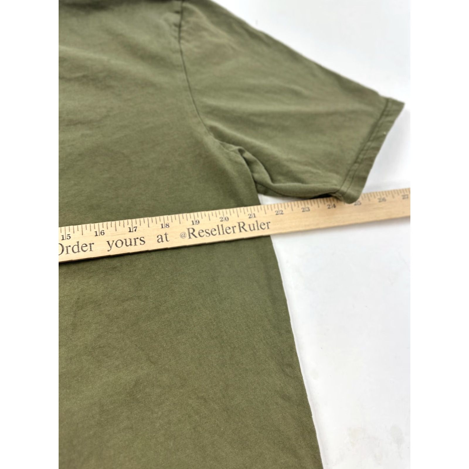 Quiksilver Quiksilver Shirt Mens Large Olive Green Short Sleeve Crew Neck Graphic Skate Fit Logo 100% Cotton T-Shirt Green Size US L / EU 52-54 / 3 - 8 Thumbnail