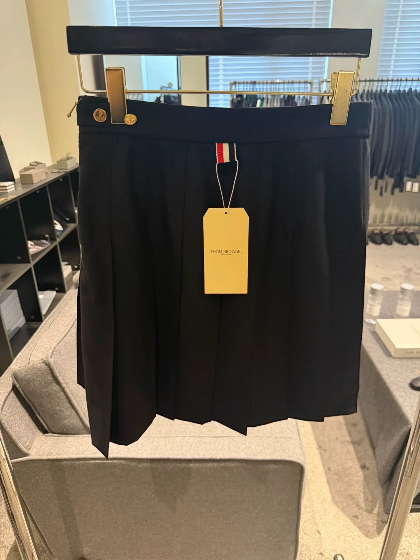 Thom Browne THOM BROWNE Navy Short Pleated Skirt 3-Color Side Logo 40 Size 27" / US 4 / IT 40 - 2 Thumbnail