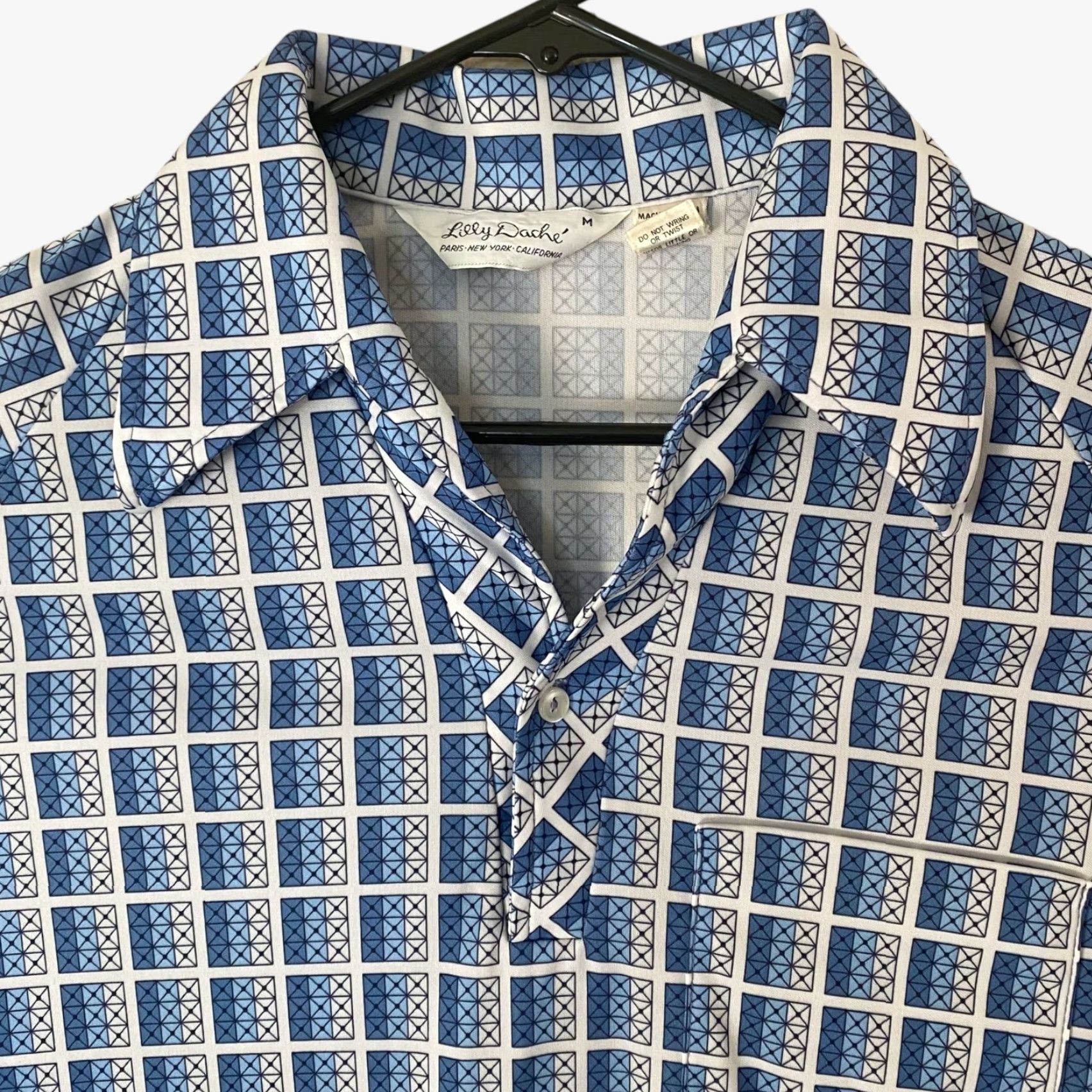 Vintage VINTAGE Lily Daché Polo Shirt Blue Geometric Men's M Short-Sleeve Button-Up Size US M / EU 48-50 / 2 - 5 Thumbnail