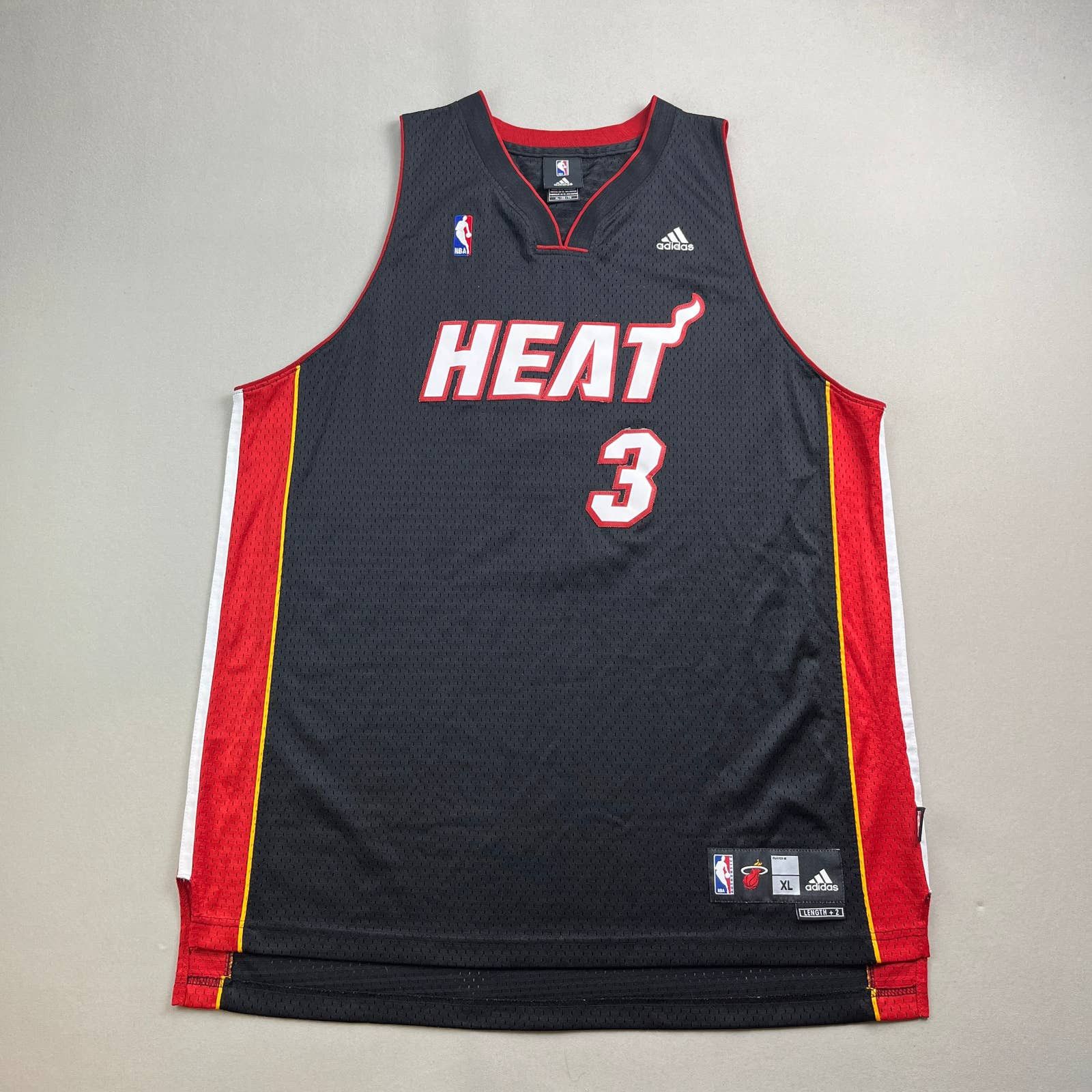 Vintage Miami Heat Dwyane Wade Jersey XL Black Adidas NBA