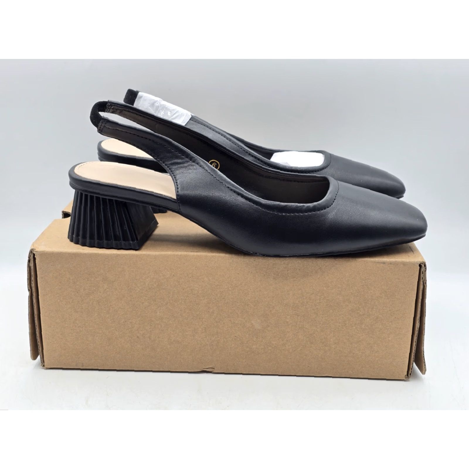 Vintage NIB Juliet Holy Women's Slingback Low Chunky Heels - Black - Lace Pull On - Size 6 - Pump, Heel, Block - Sandals? Size US 6 / IT 36 - 4 Thumbnail