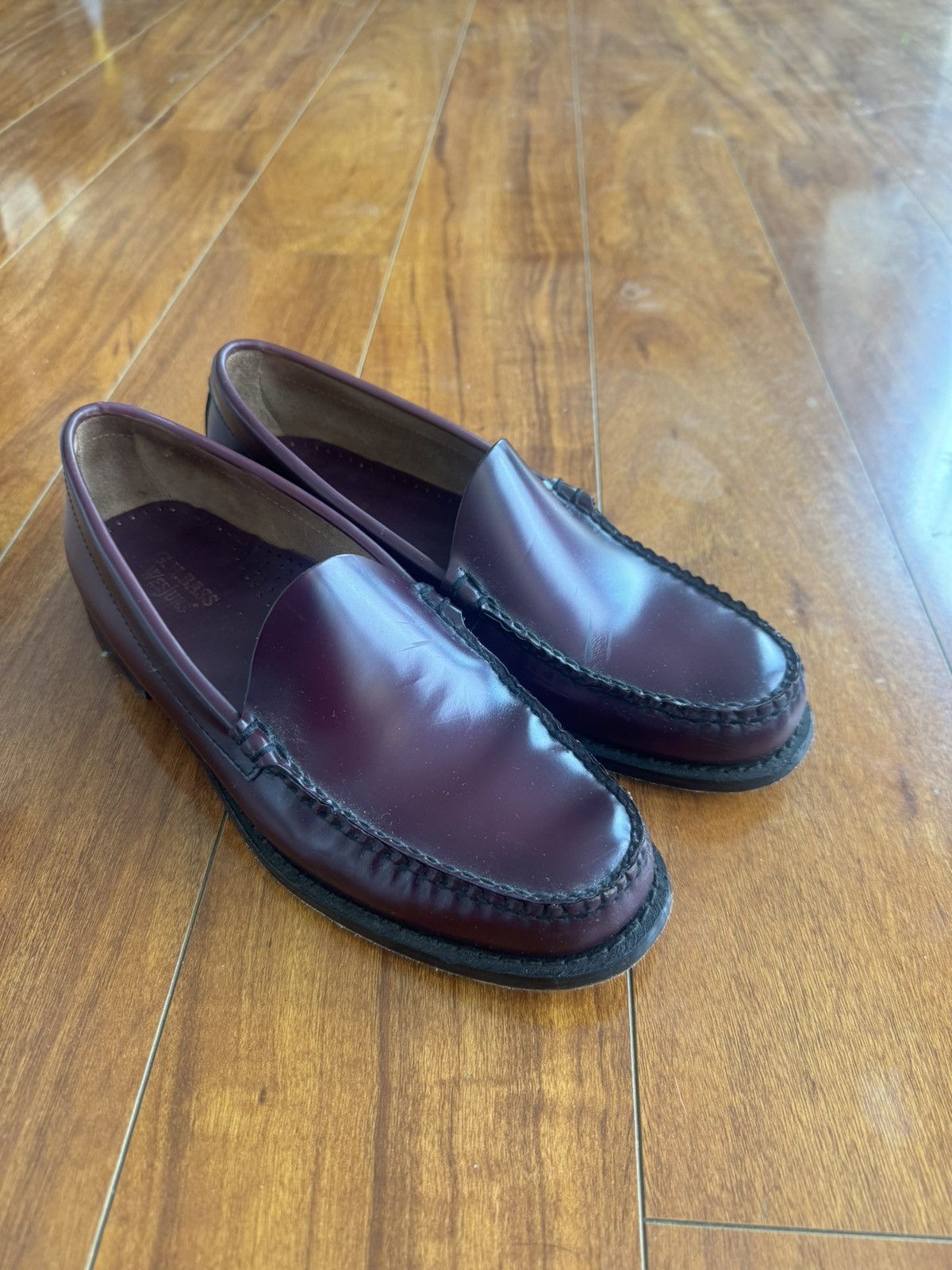 G.H. Bass & Co. G.H. Bass Venetian Loafer Size US 9 / EU 42 - 2 Thumbnail