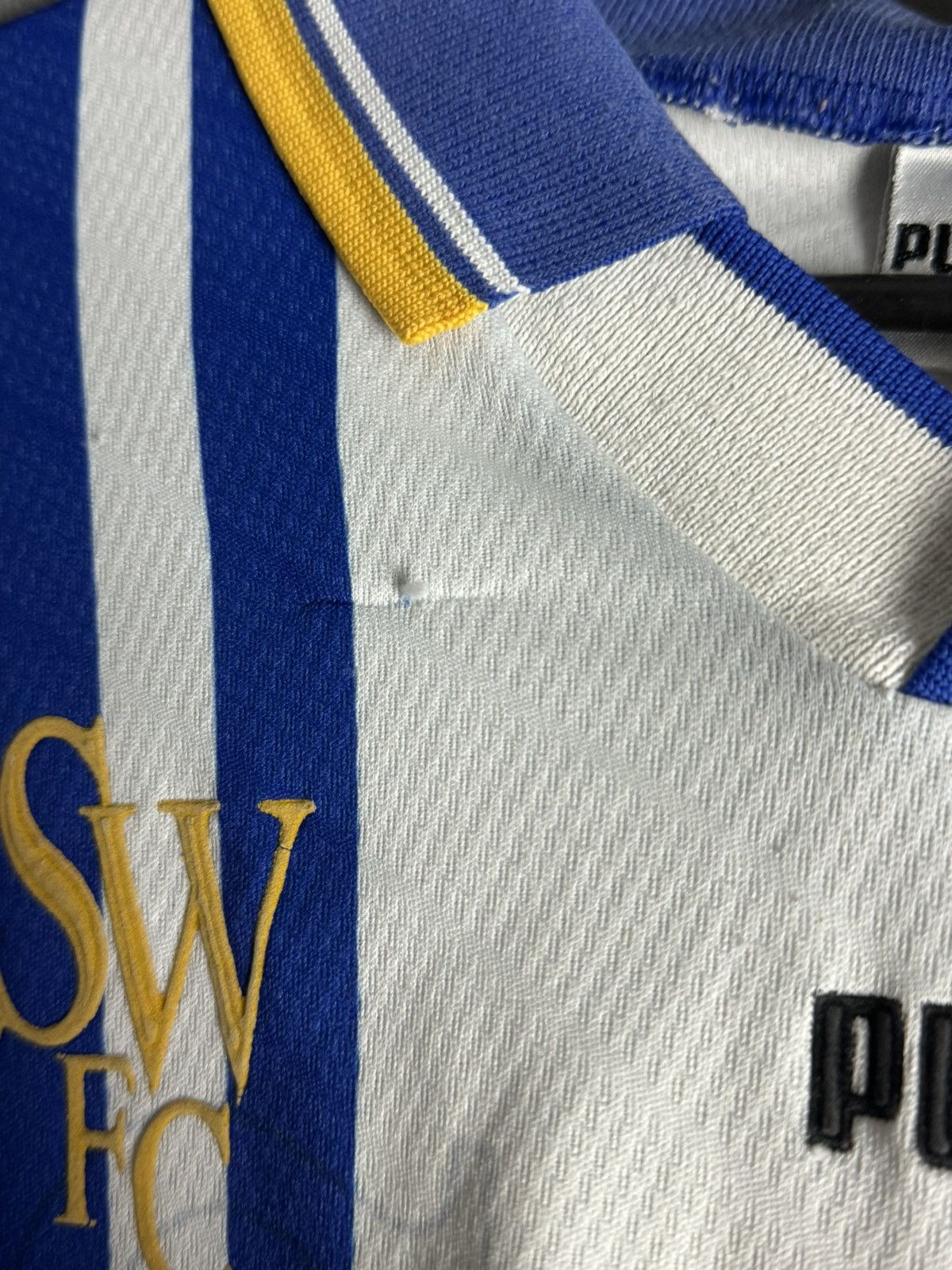 Puma Sheffield Wednesday 95/97 Home Football Jersey Size US L / EU 52-54 / 3 - 12 Thumbnail