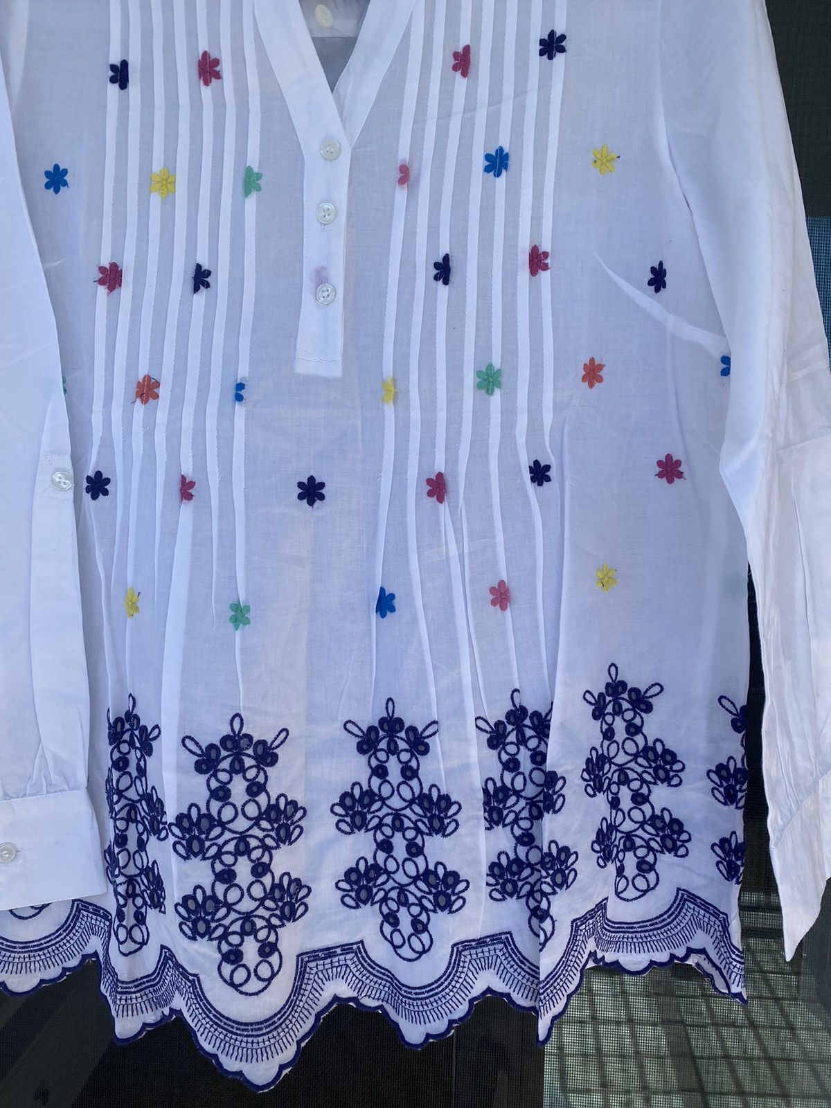 Other NWOT American Sweatshirt tunic blouse,, embroiderd eyelets Size S / US 4 / IT 40 - 4 Thumbnail