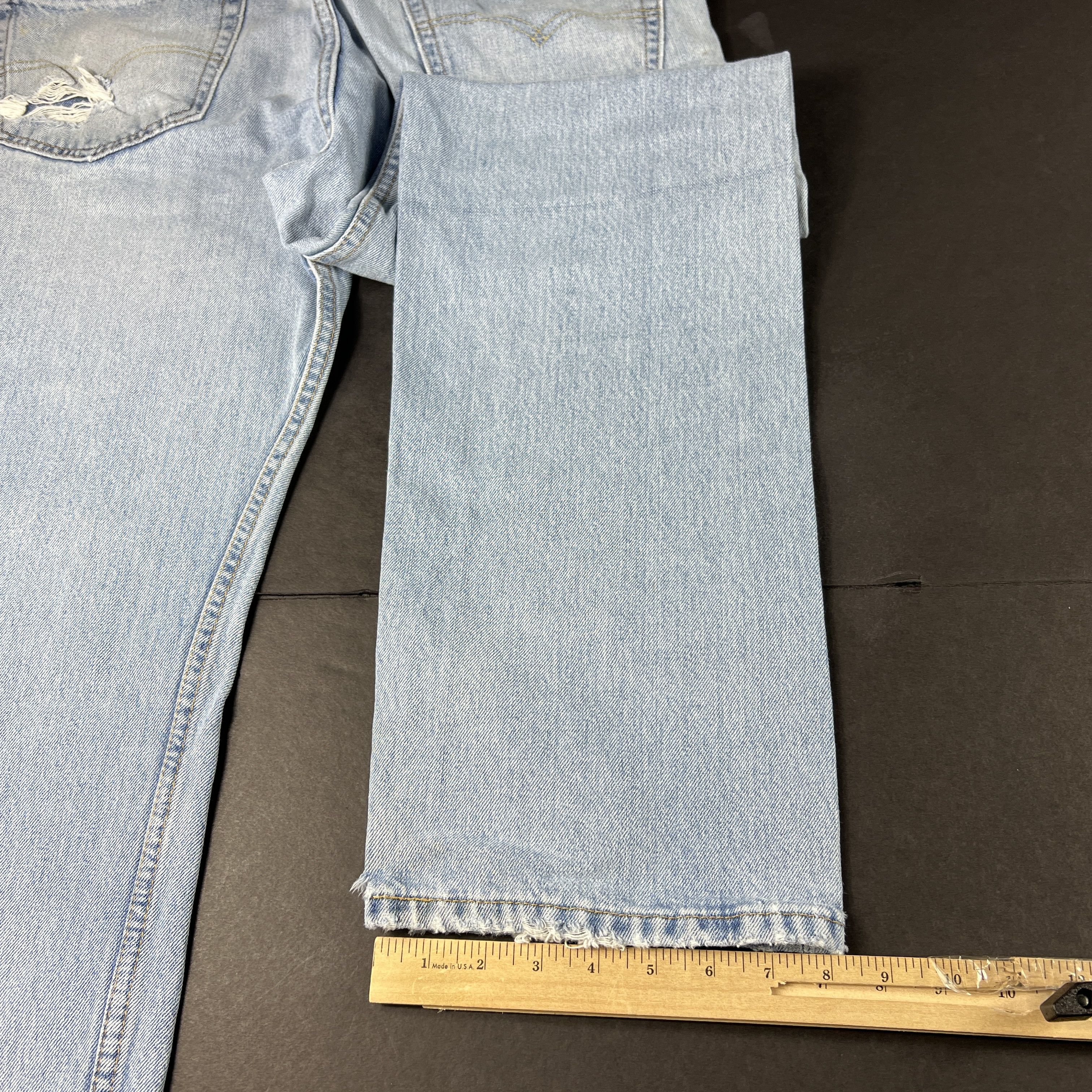 Levi's Levi's Jeans 505 Straight Light Blue Thrashed Cotton Denim Size US 37 - 15 Thumbnail