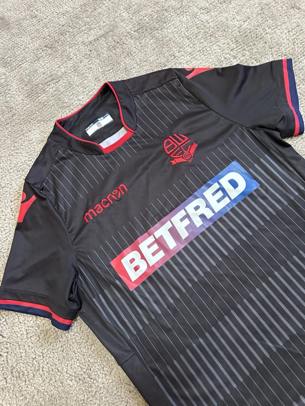 Macron 2018-19 Bolton Away Football Shirt Soccer Jersey Sz M Size US M / EU 48-50 / 2 - 3 Thumbnail