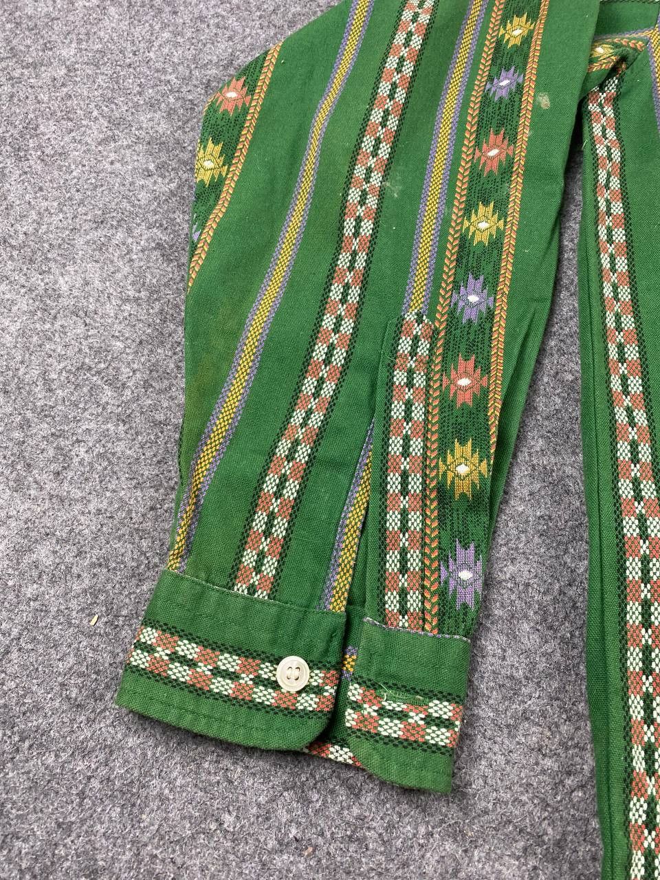 Vintage vintage good feeling navajo design shirt nice design Size US L / EU 52-54 / 3 - 6 Thumbnail