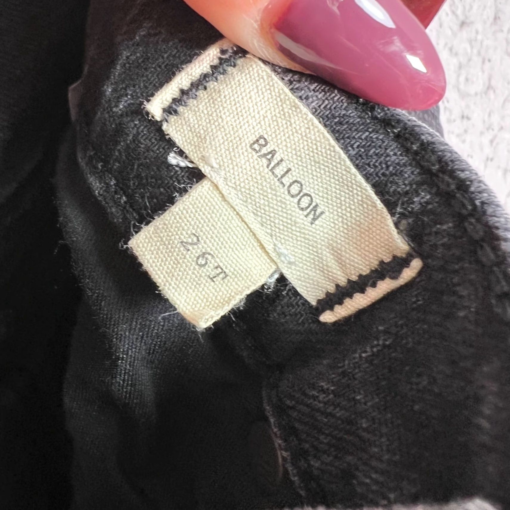 Madewell VINTAGE Madewell Balloon Jeans High-Rise Washed Black Denim Frayed Hem Womens 26T Tall 28in Inseam Size 26" / US 2 / IT 38 - 4 Thumbnail