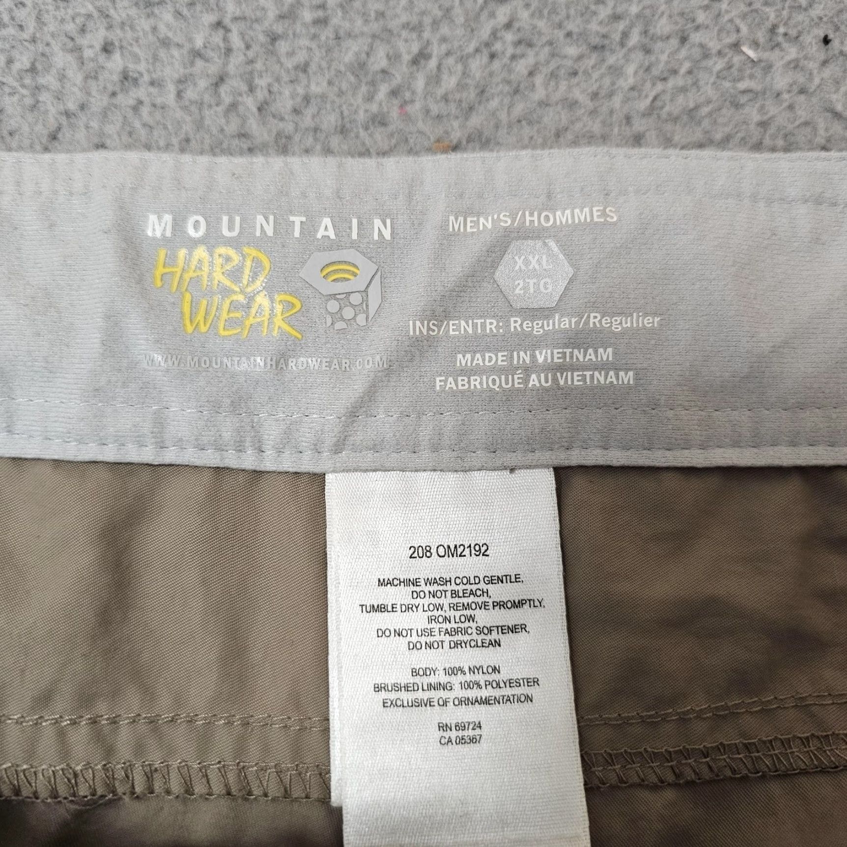 Mountain Hardwear Mountain Hardwear Mens Pants 2XL Beige Convertible Zip Off Cargo Hiking OM2192 Size US 39 - 3 Thumbnail