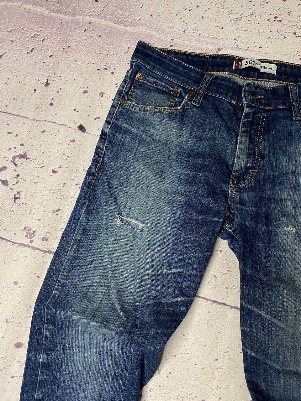 Levi's Vintage Levi's 501 Regular Fit Light Blue Denim Jeans 31*34 Size 31" - 3 Thumbnail