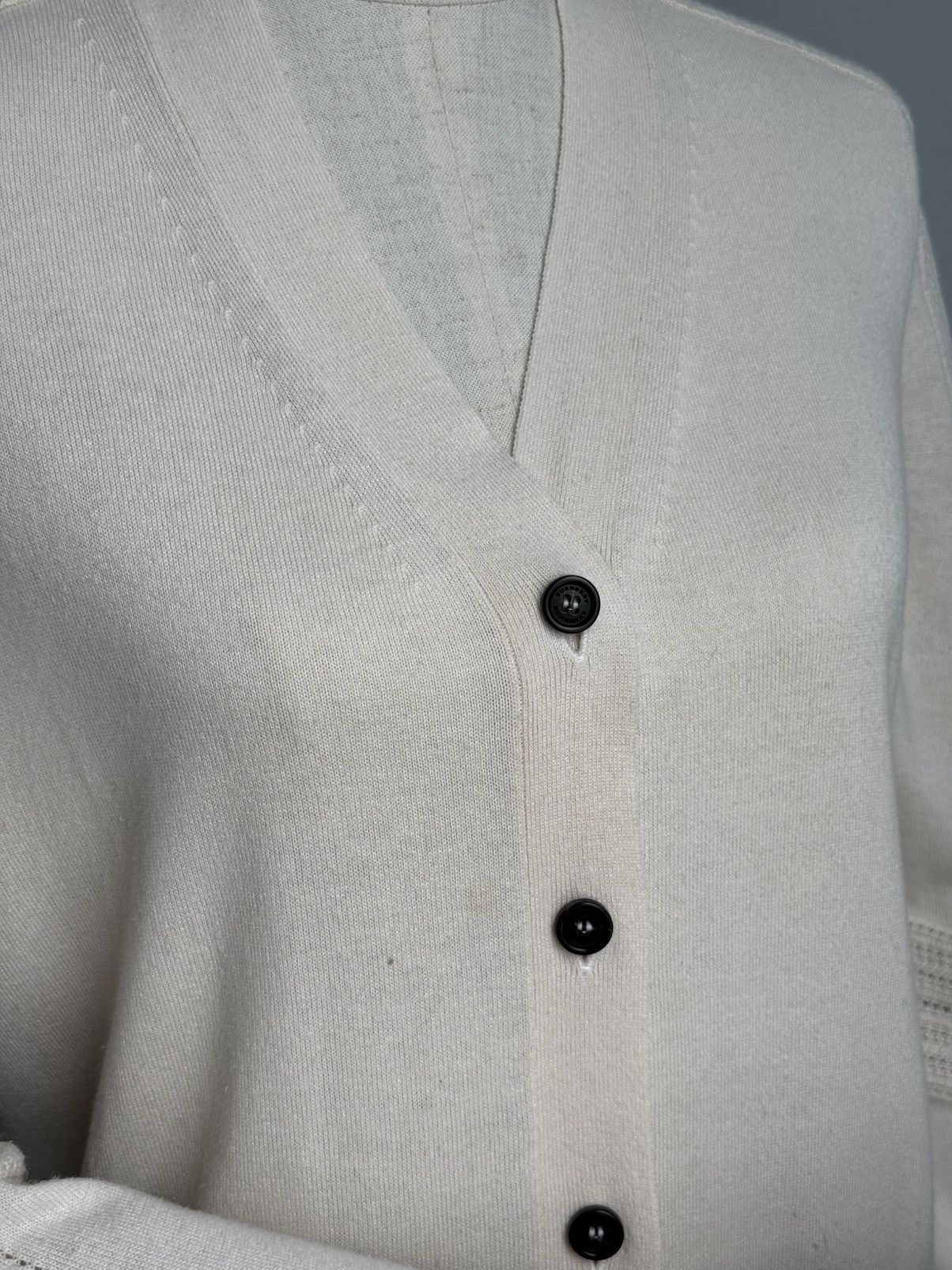 Burberry W's Vintage Burberry Wool Knitted Buttoned Cardigan Sweater Size M / US 6-8 / IT 42-44 - 7 Thumbnail
