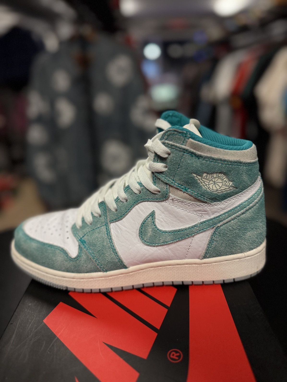 Jordan Brand × Nike Jordan 1 Turbo Green Size 6Y/7.5W (GS) Size US 6 / EU 39 - 7 Thumbnail