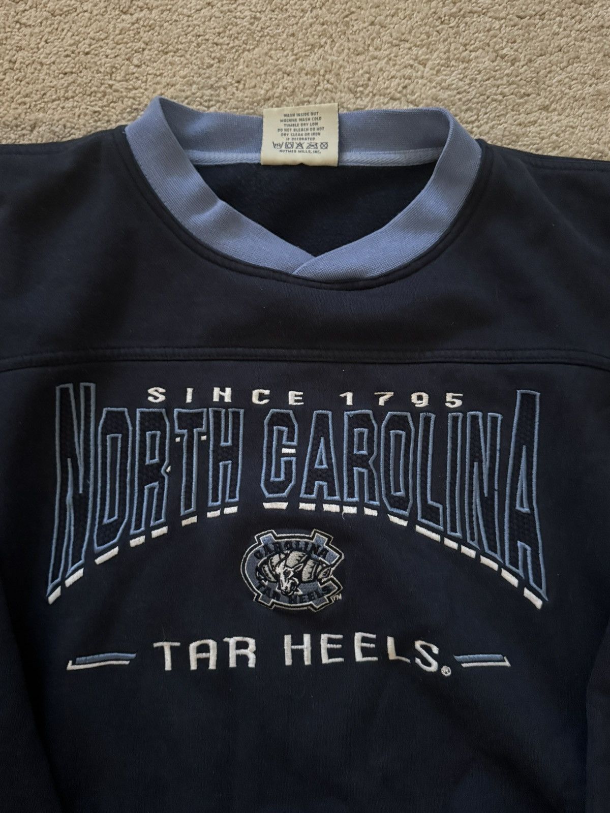 Other Vintage UNC Tar Heels Sweatshirt Crewneck Size US XL / EU 56 / 4 - 2 Thumbnail