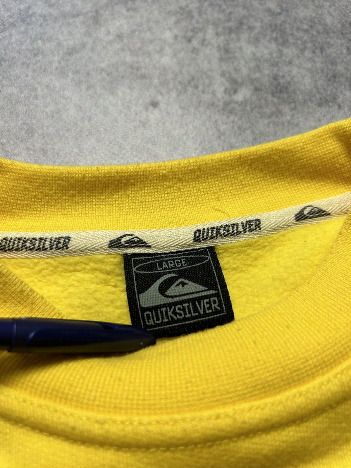 Band Tees × Quiksilver × Vintage Vtg Quiksilver The Beatles 1999s Yellow Submarine Sweatshirt Size US L / EU 52-54 / 3 - 8 Thumbnail