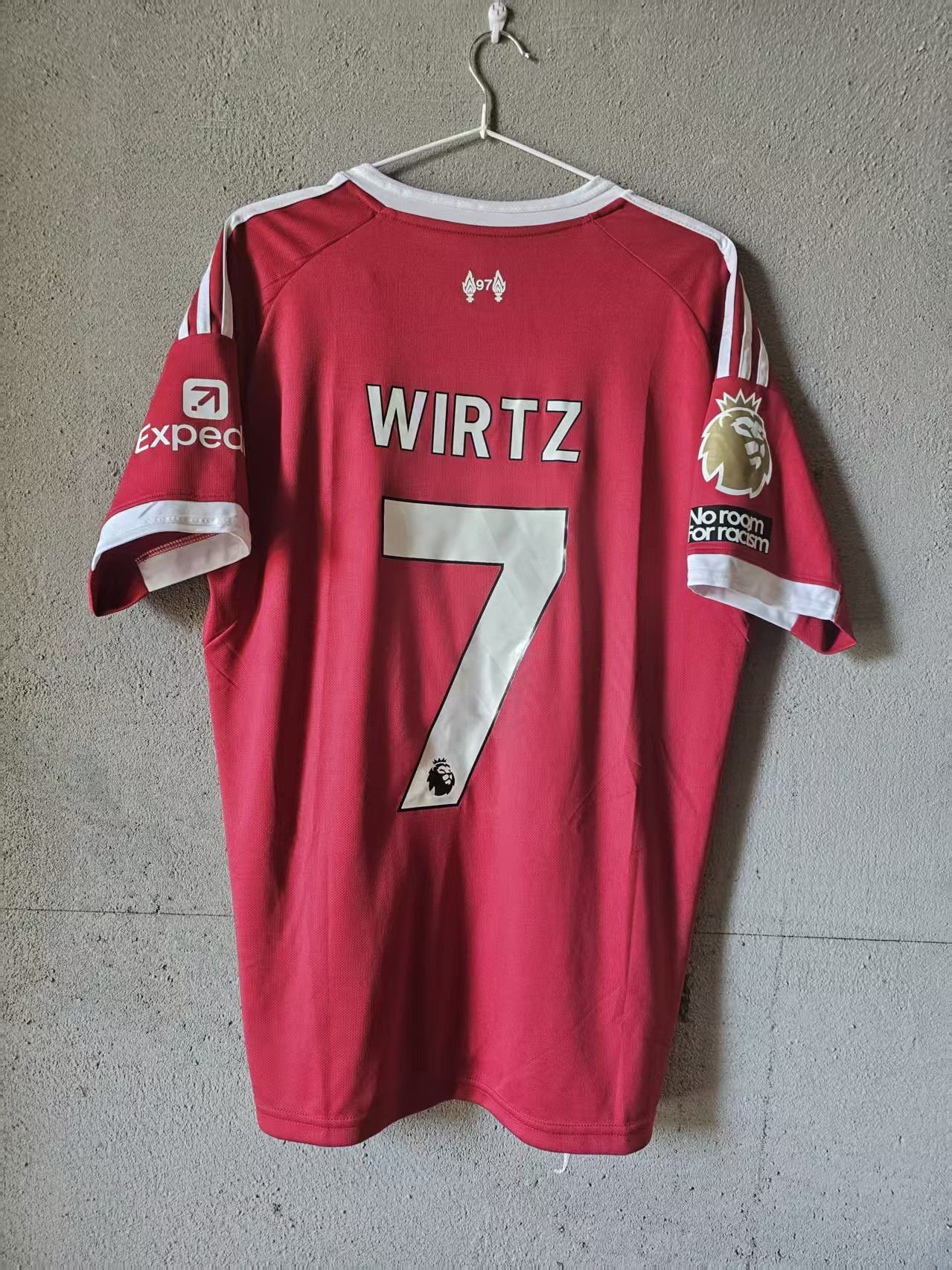 Other 2025 26 Liverpool #7 Florian Wirtz Jersey Size US L / EU 52-54 / 3 - 1 Thumbnail