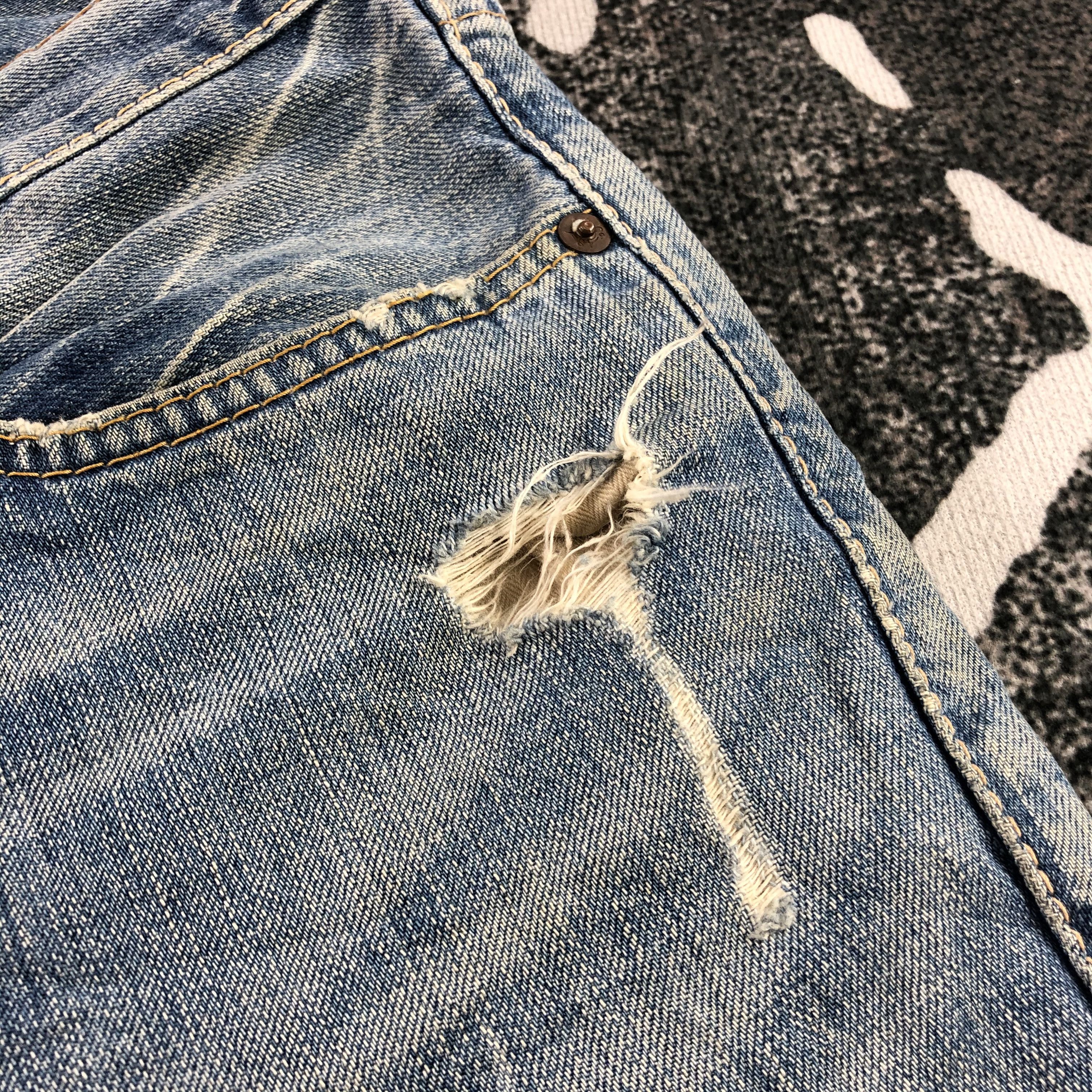 Levi's Vintage Levi's 502 Jeans Patchwork Distress Denim KJ1401 Size US 34 / EU 50 - 11 Thumbnail