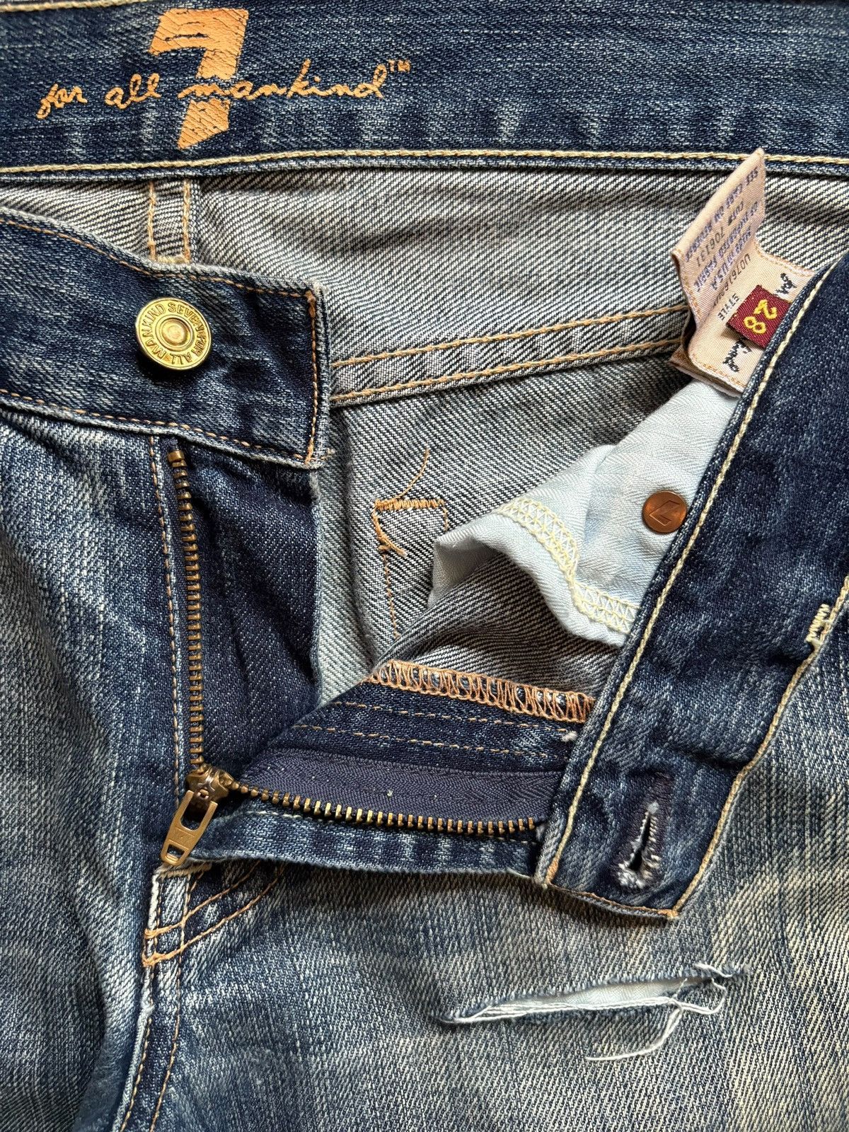 7 For All Mankind Vintage 7 For All Mankind Mud Wash Distressed Flare Jeans Size 32" / US 10 / IT 46 - 9 Thumbnail