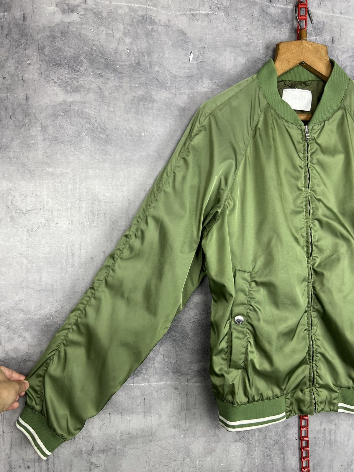 Prada Prada Milano 2014 Metallic Green Nylon Bomber Jacket Size M Size US M / EU 48-50 / 2 - 4 Thumbnail