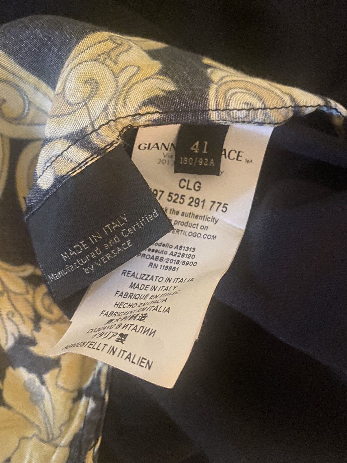 Versace ICONIC BLACK AND GOLD VERSACE BUTTON UP Size US L / EU 52-54 / 3 - 4 Thumbnail