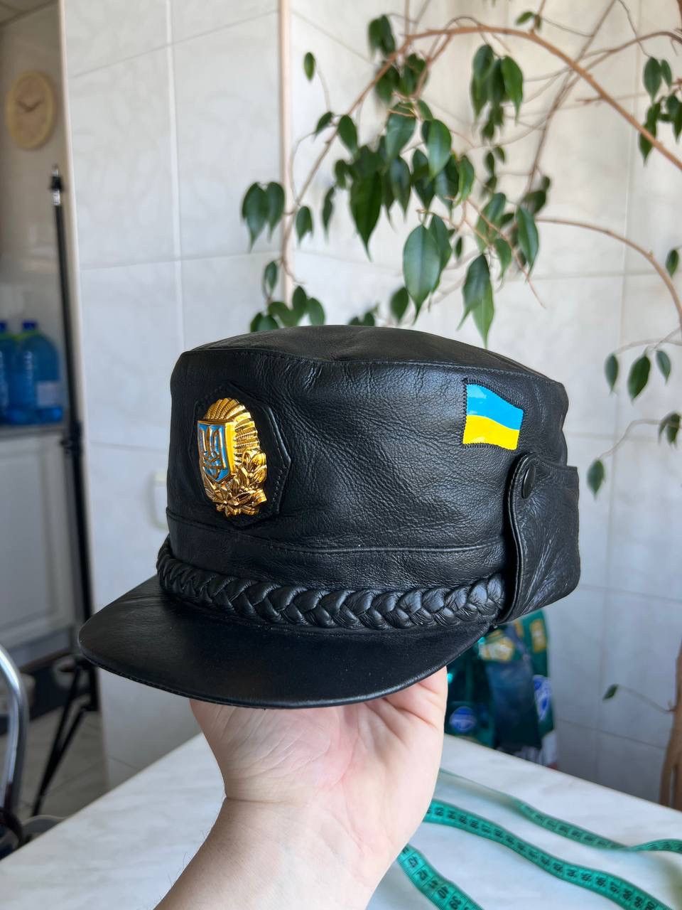 Vintage Mens vintage Leather Captain's cap Ukrainian Police 2001 Y2K Size ONE SIZE - 1 Thumbnail