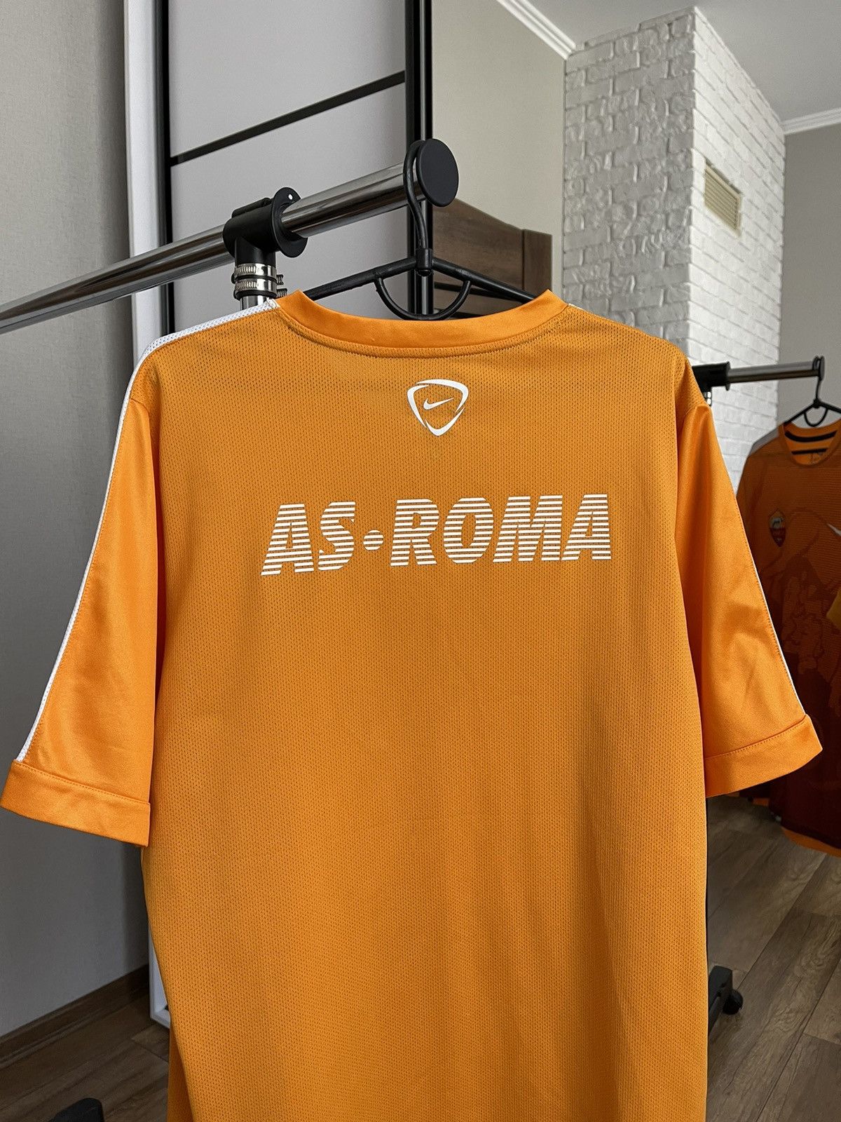 Nike 2018/2019 Nike AS Roma Soccer Jersey Pre Match T-Shirt Tee Size US XL / EU 56 / 4 - 9 Thumbnail