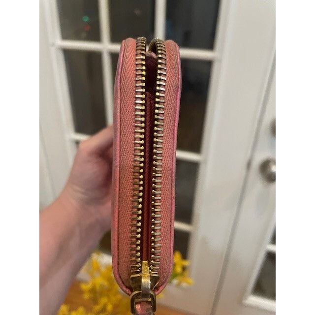 Prada Authentic Prada Long Wallet Round Zipper Pink Saffiano - Pre Size ONE SIZE - 10 Thumbnail
