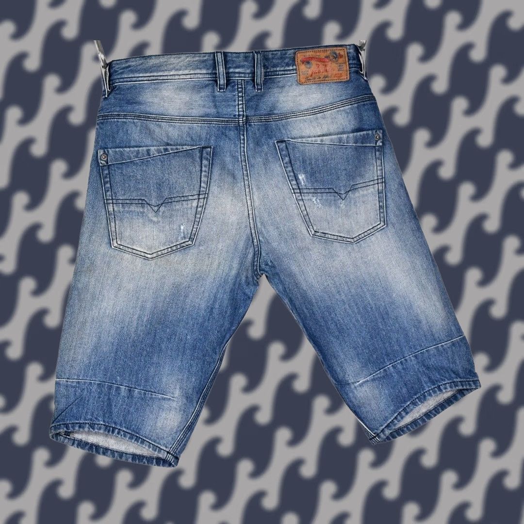 Diesel Diesel Kroshort Denim Men's Blue Shorts 30 Casual Denim short 5-Pocket Design, Cotton, Blue, Regular Mens Size US 30 / EU 46 - 1 Thumbnail
