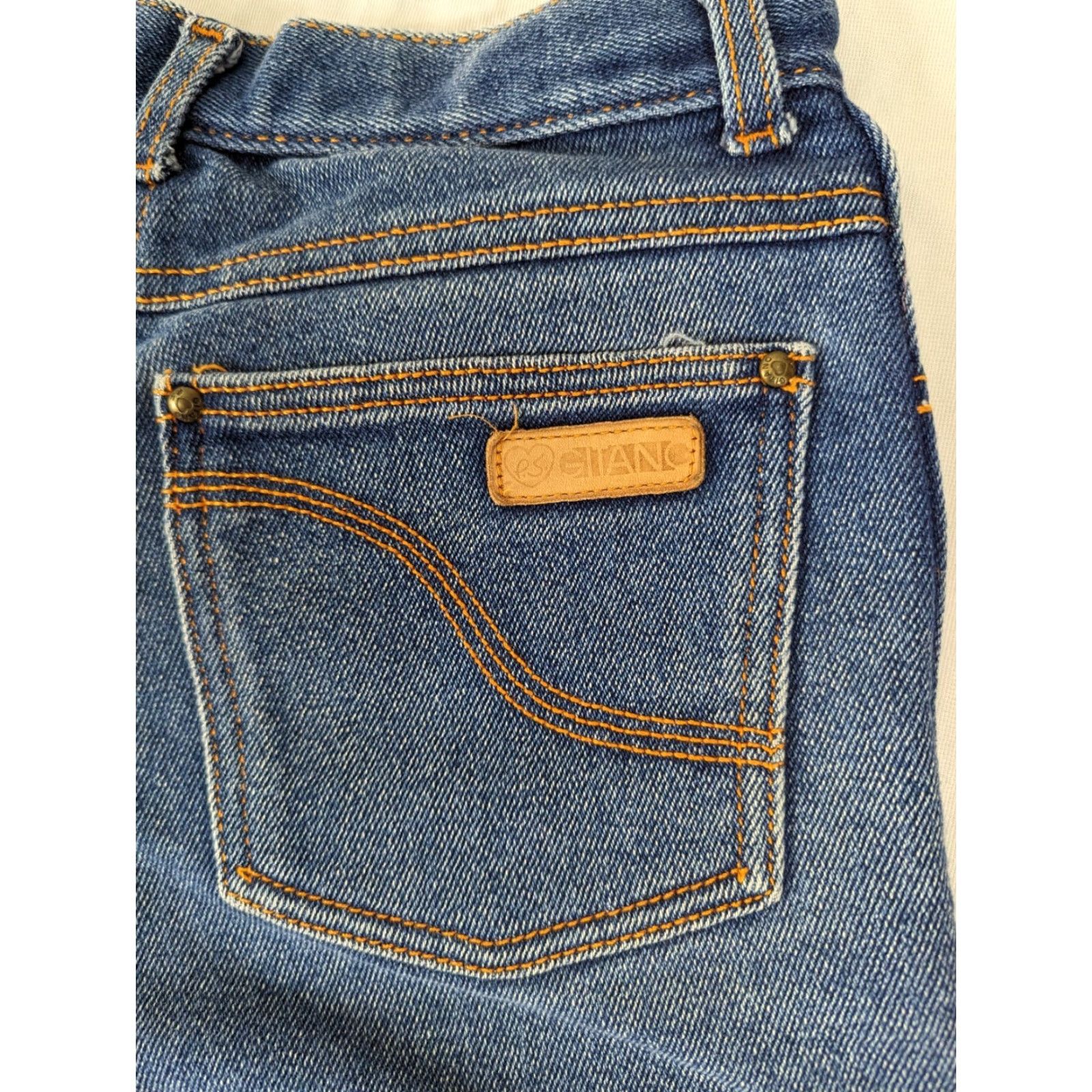 Vintage VINTAGE Cut Off Shorts Women High Rise 80s Denim Raw Hem 25x4 USA 1980s Mom Slim Fit Blue Clothing Chic Shorts Girls? Size 26" / US 2 / IT 38 - 3 Thumbnail