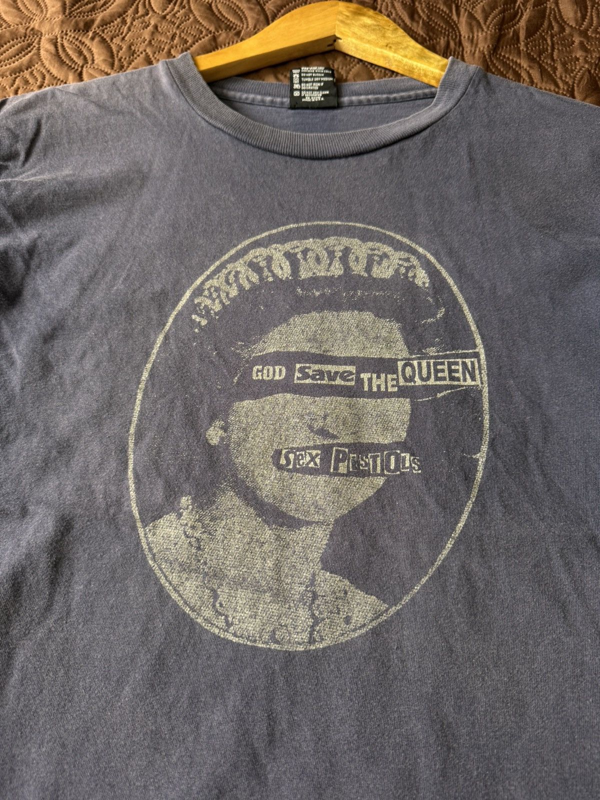 Band Tees Vintage 90s band sex pistol god save the queen❗️ Size US M / EU 48-50 / 2 - 2 Thumbnail