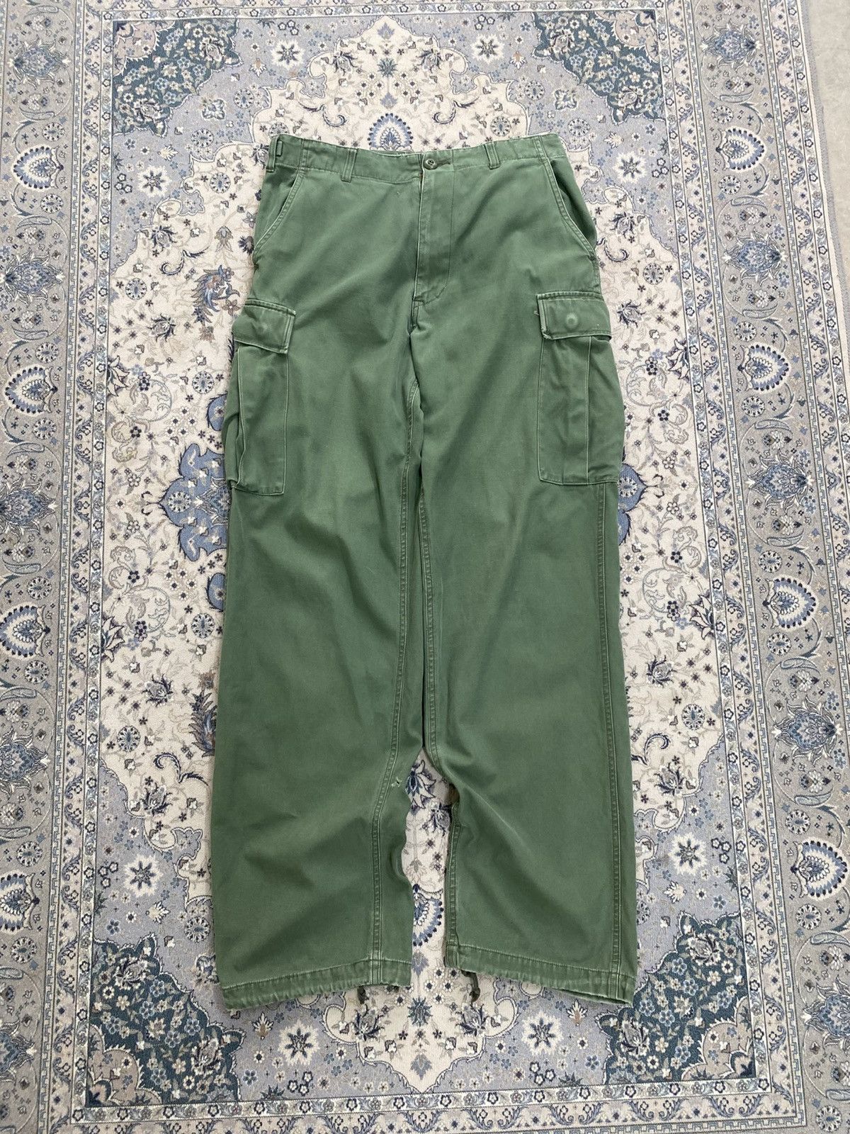 Vintage VINTAGE MILITARY CARGO PANTS GREEN Size US 32 / EU 48 - 1 Thumbnail