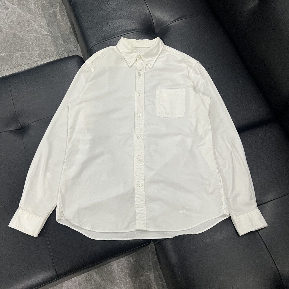 uniform experiment uniform experiment Slogan Embroidered Logo Shirt Size US XL / EU 56 / 4 - 1 Thumbnail
