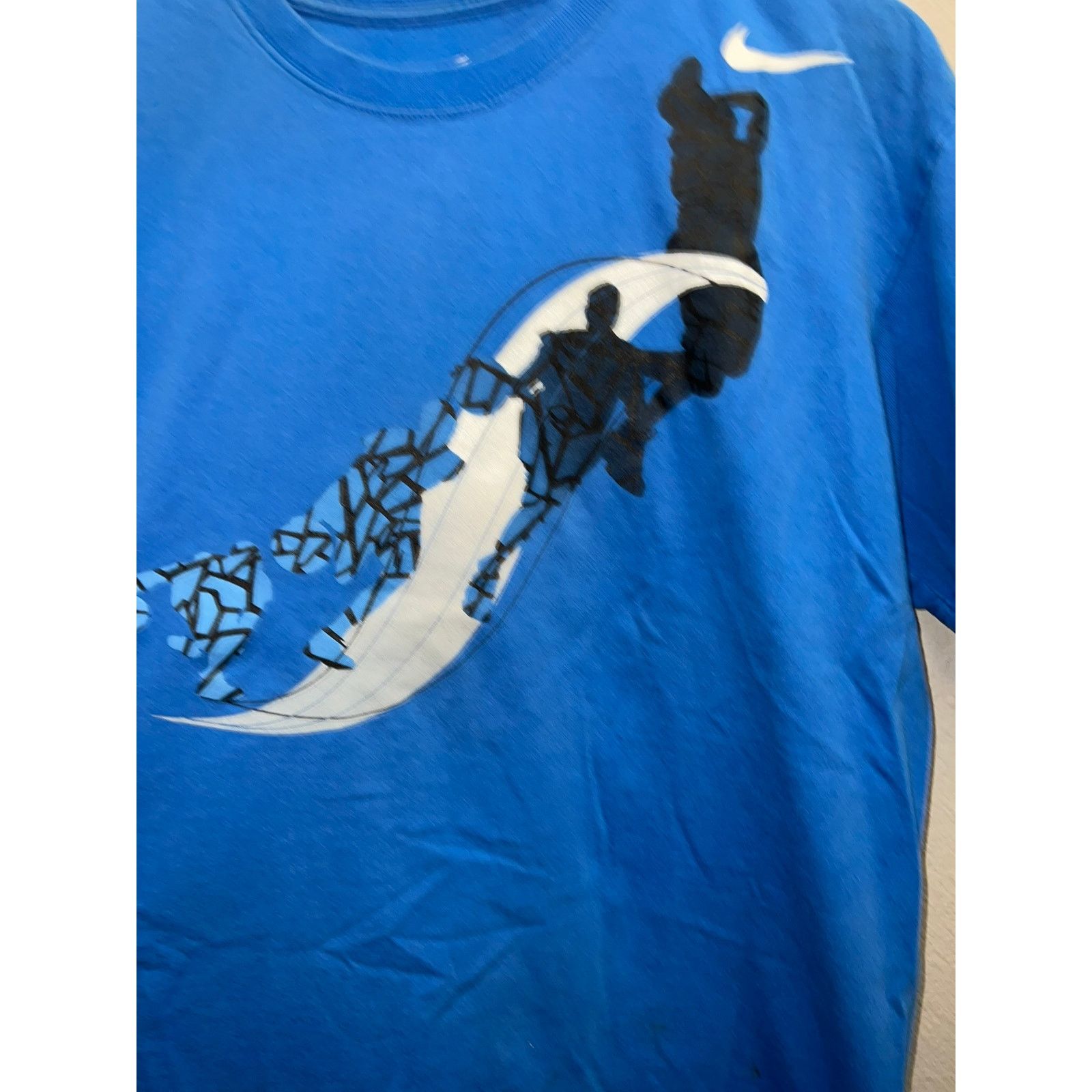 Nike Nike Basketball Shirt Blue Graphic Dunk Dunking Tee TORN M Size US M / EU 48-50 / 2 - 4 Thumbnail