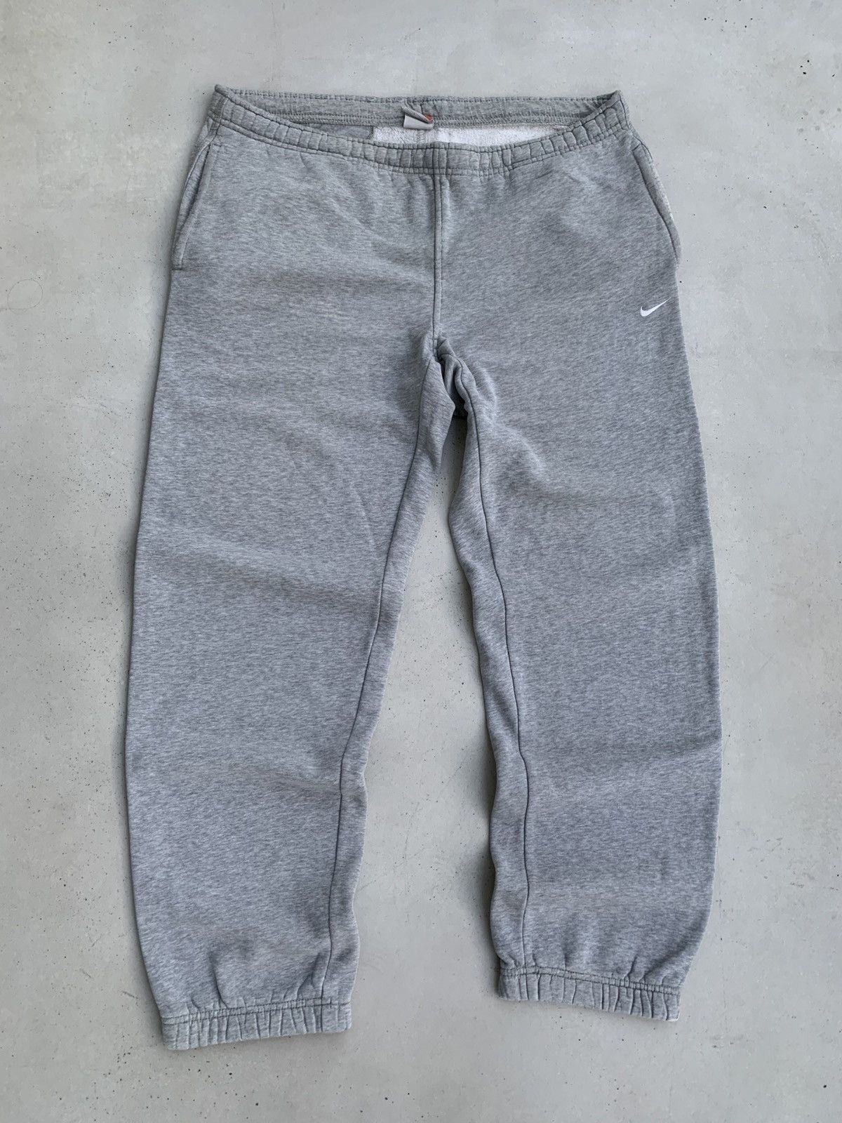 Nike Nike Sweatpants Baggy Vintage Avantgarde Pants Sportswear Size US 34 / EU 50 - 1 Thumbnail