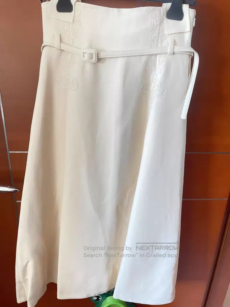 Dior Dior Half skirt Size 26" / US 2 / IT 38 - 1 Thumbnail