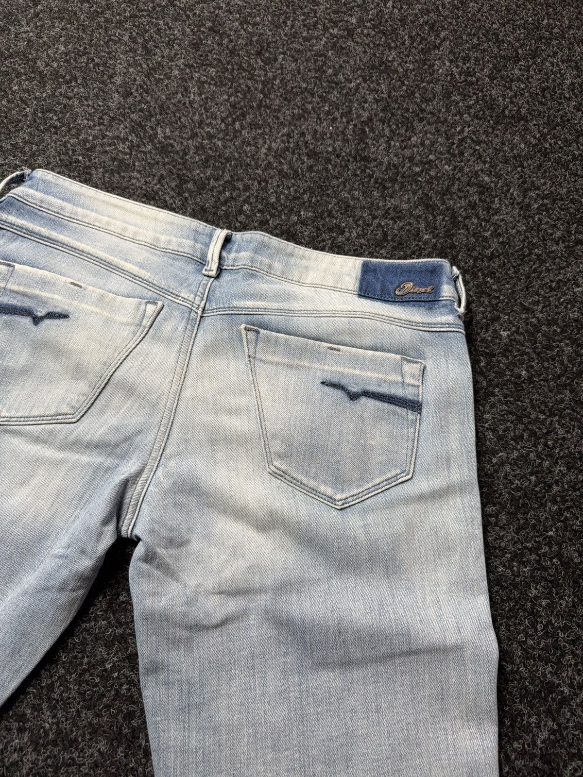 Diesel Luxury 00s Diesel Lowette Y2K Light Wash Slim Straight Jeans Size 30" / US 8 / IT 44 - 18 Thumbnail