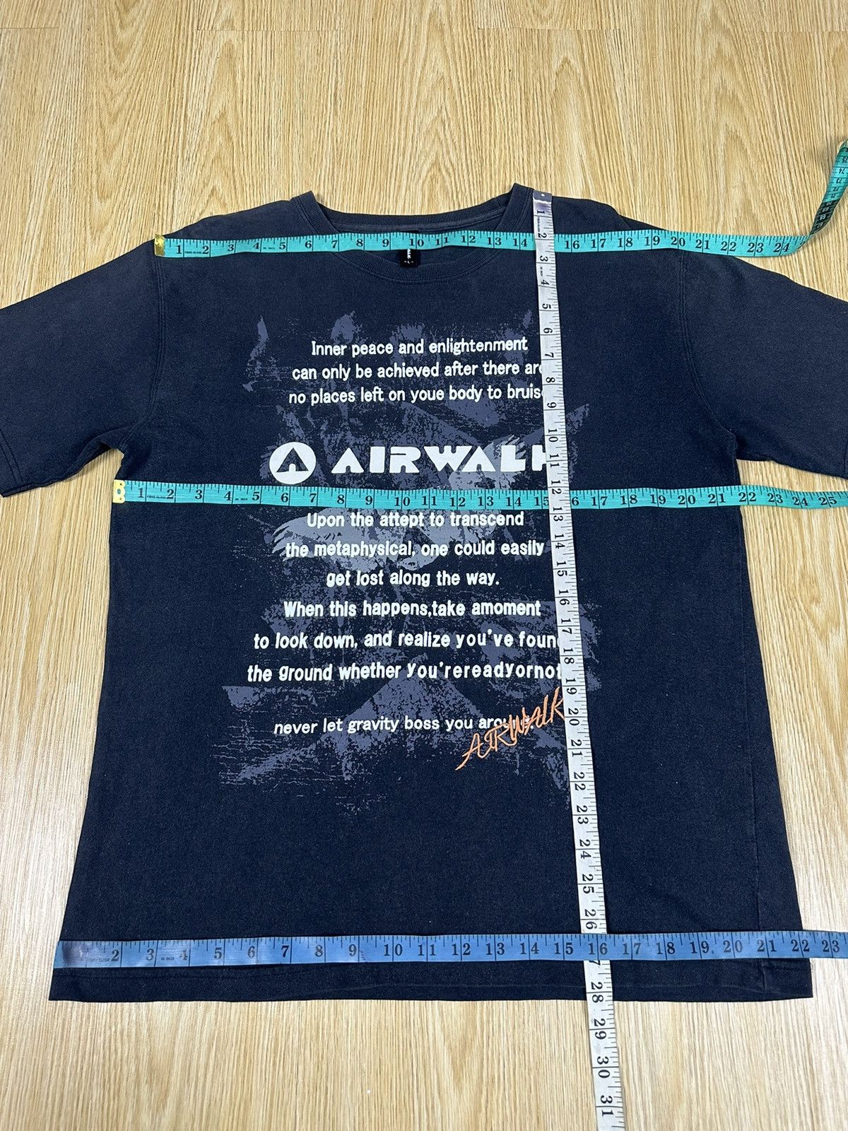 Airwalk Vintage Y2k Airwalk Skate Faded Tshirt A402 Size US L / EU 52-54 / 3 - 6 Thumbnail