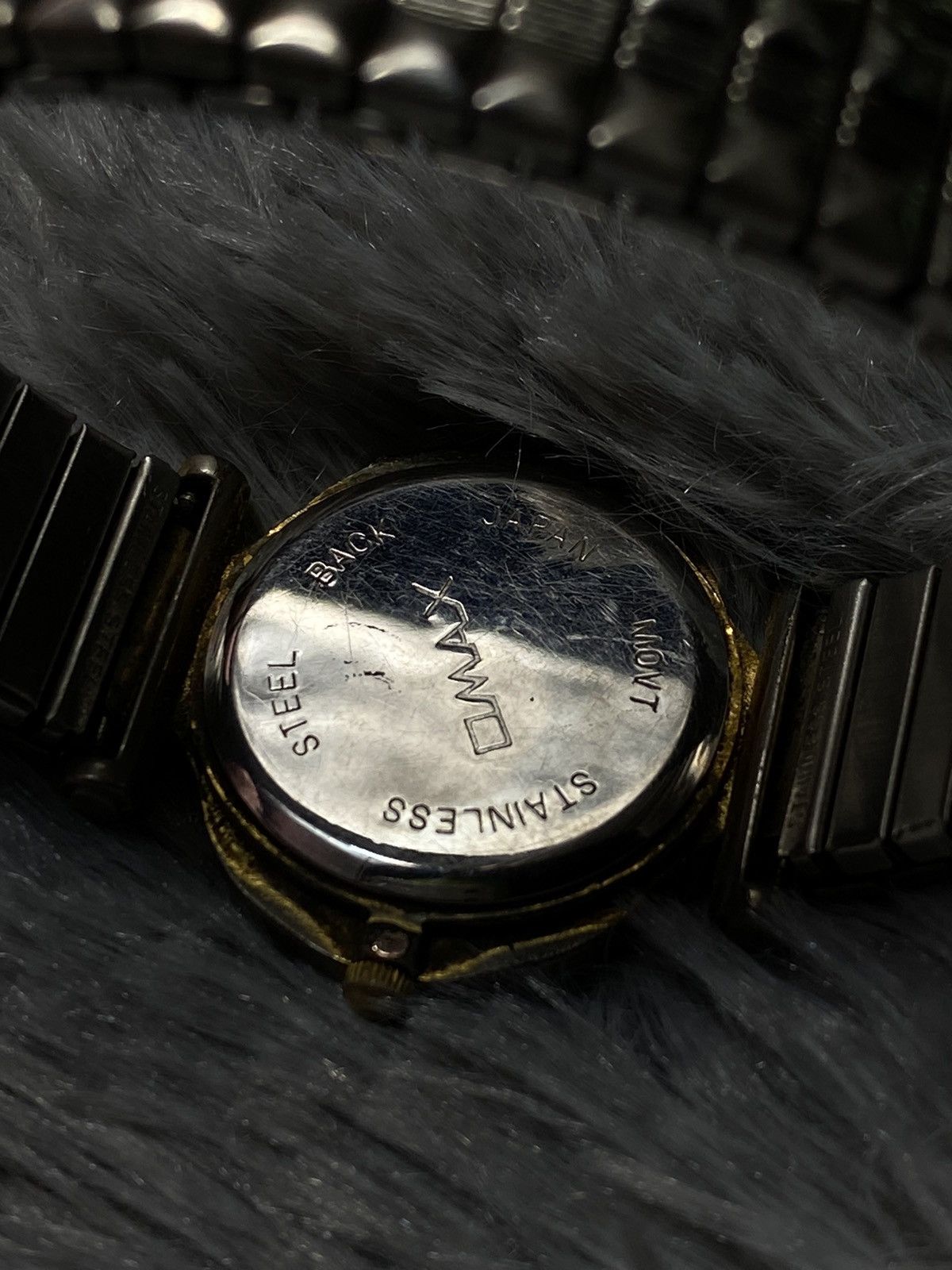Jewelry × Vintage Omax Vintage Gold Dial Watch | Japan Movement | Unique Style Size ONE SIZE - 6 Thumbnail