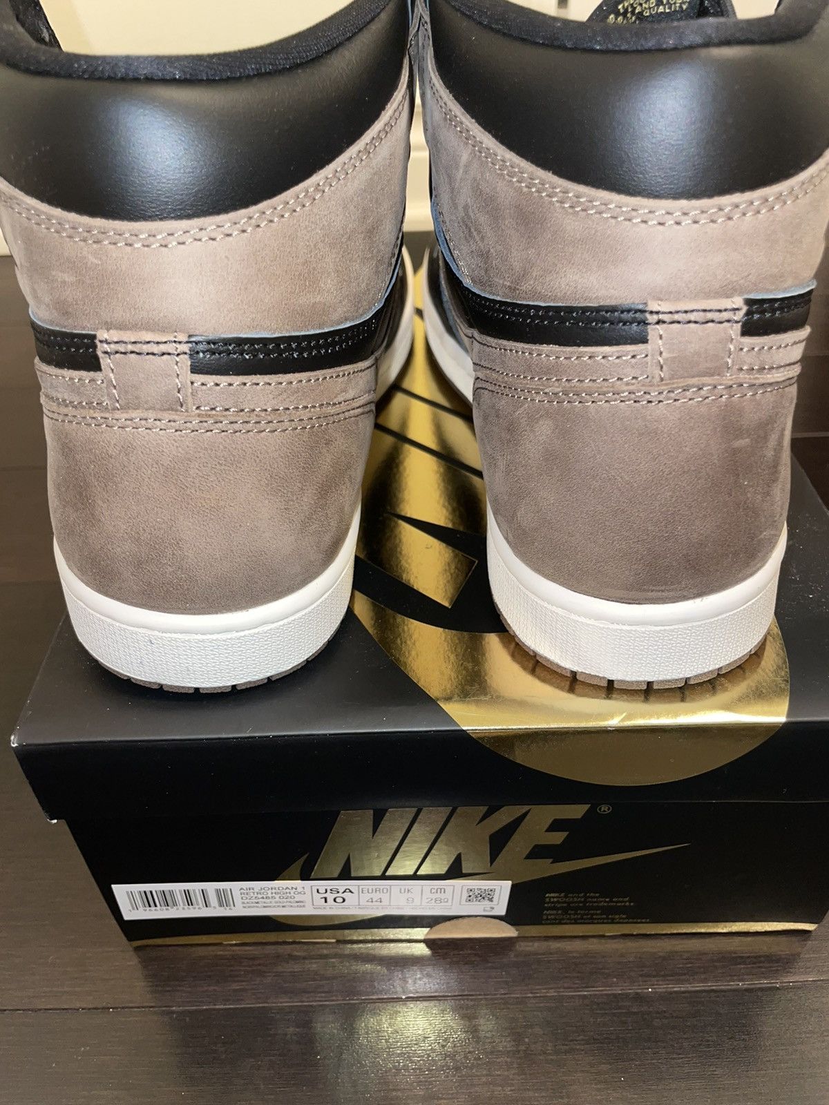 Jordan Brand Jordan 1 high palomino size 10 mens Size US 10 / EU 43 - 4 Thumbnail