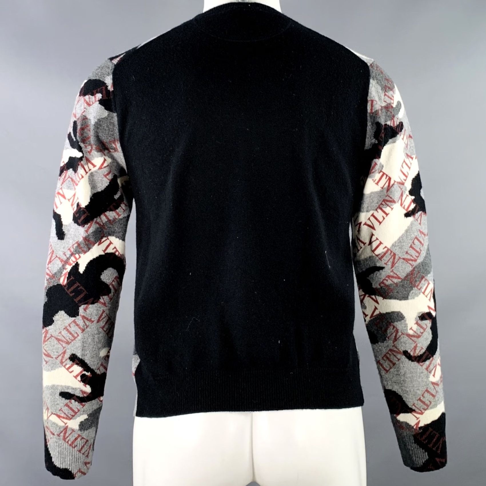 Valentino VALENTINO Size S Grey Black White Knit Camouflage VLTN Logo Cashmere Pullover Size US S / EU 44-46 / 1 - 3 Thumbnail