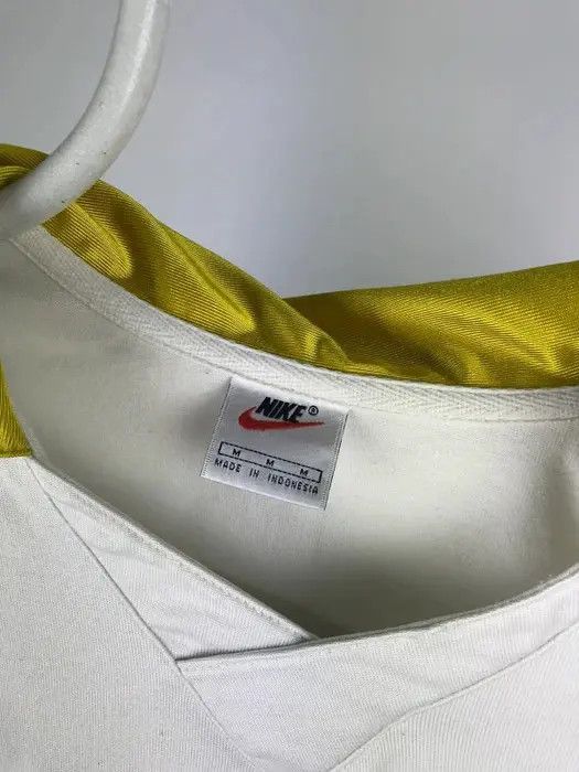 NBA Vintage Nike T-shirt middle back logo basketball size Medium Size US M / EU 48-50 / 2 - 4 Thumbnail