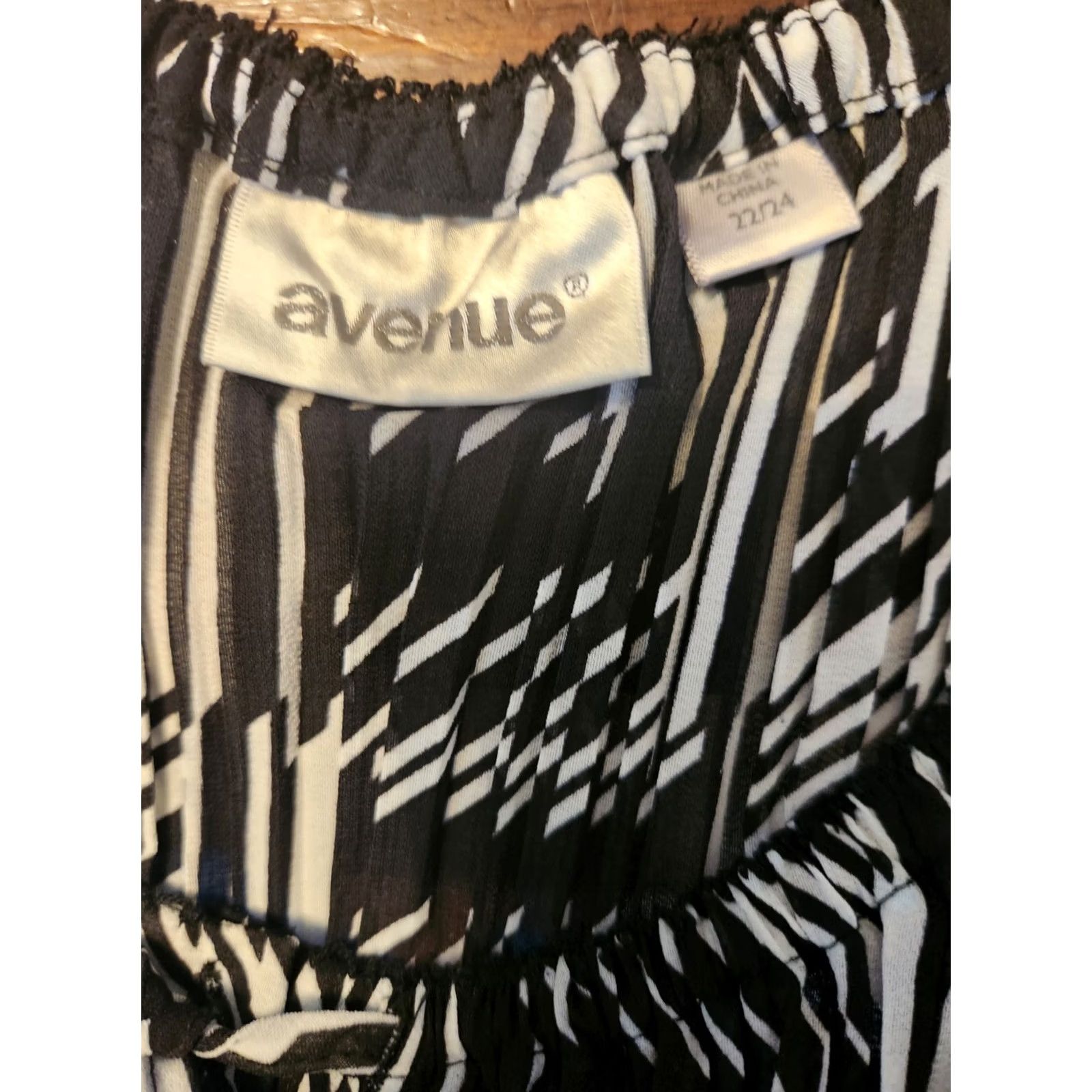 Avenue VINTAGE Avenue Geometric Print Blouse Shirt? Size XXL / US 16-18 / IT 52-54 - 7 Thumbnail